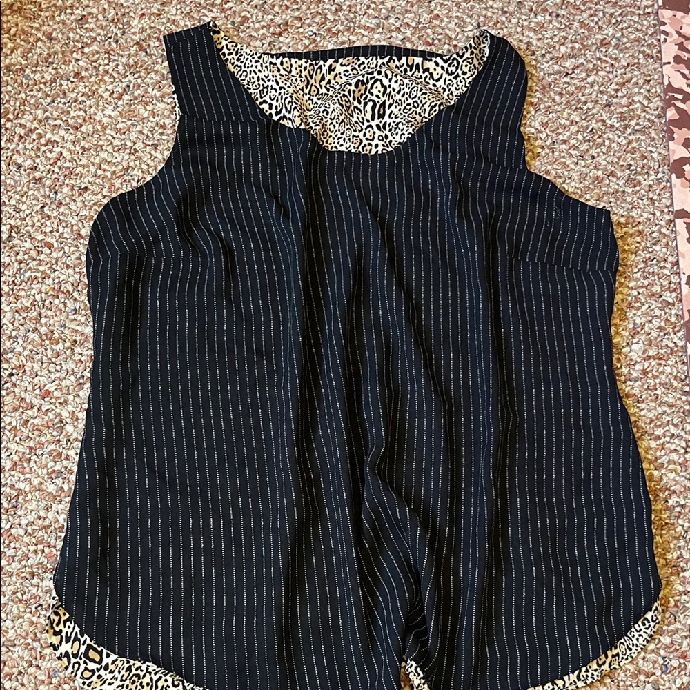 Chic Black Pinstripe Reversible Leopard PrintWomen's Sleeveless Blouse